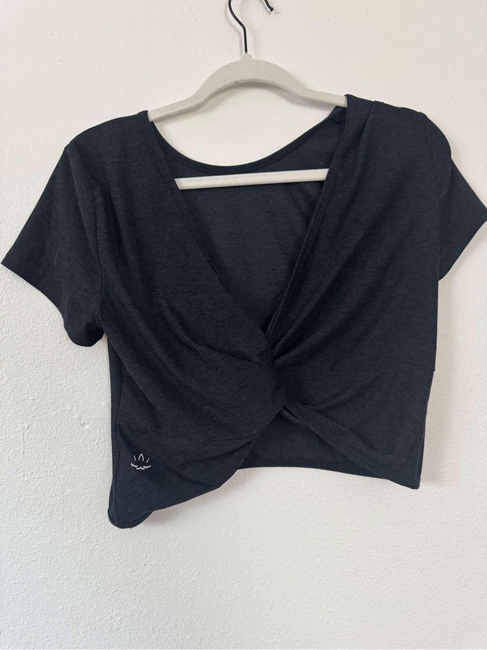 Beyond Yoga Twisted Back Crop Top